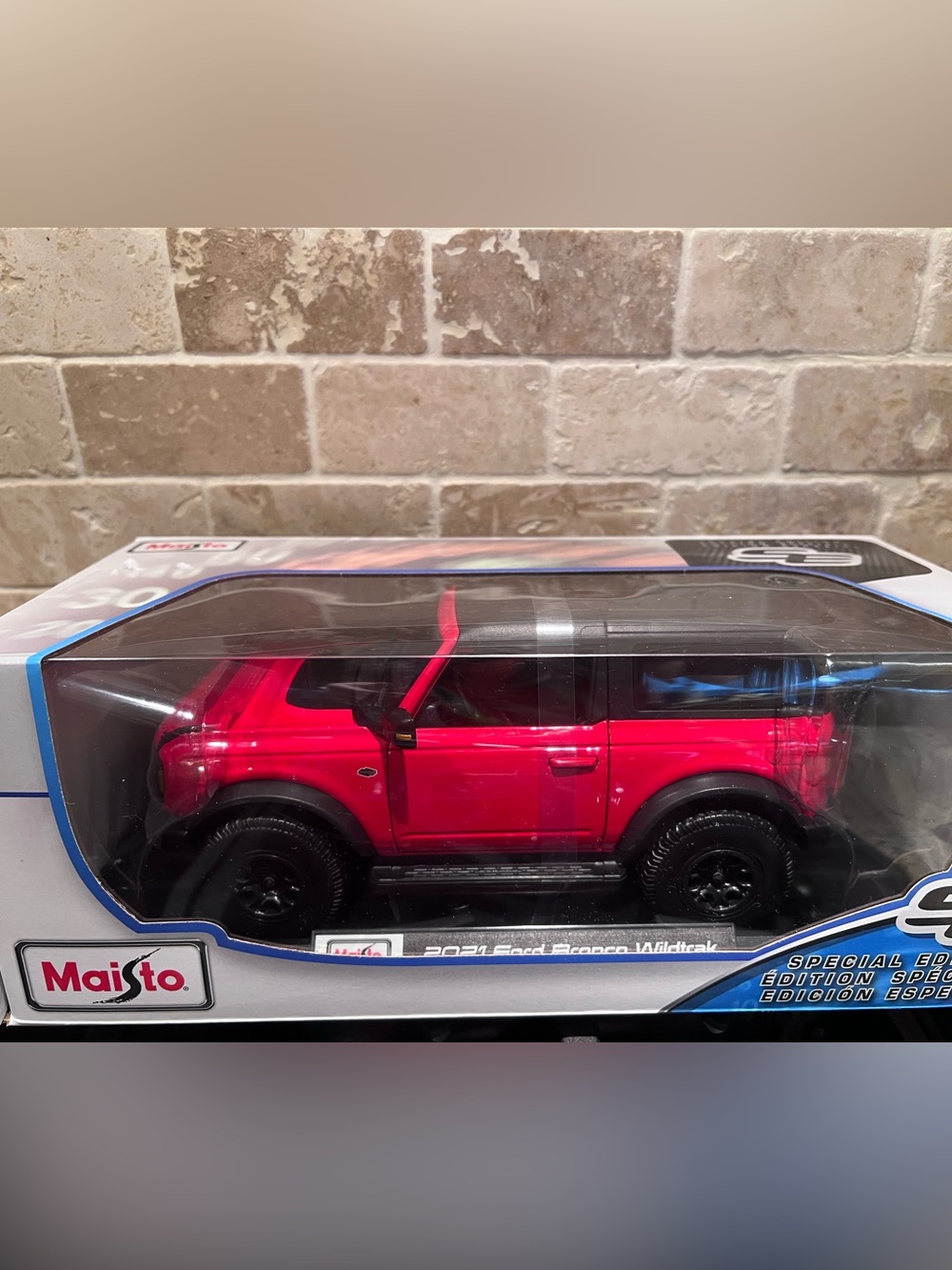 Maisto 1:18 2021 Ford Bronco Wildtrak 2 Door